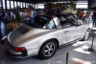 Salón Retromobile 2019 "Clásicos Deportivos de 2 Plazas" - Imágenes del Evento Parte XIV | 1974 Porsche 911 Targa Motor Boxer 6 2700cc 160hp