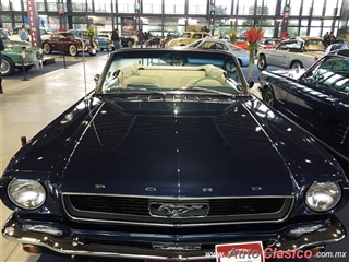 Salón Retromobile FMAAC México 2015 - Ford Mustang Convertible 1966 | 