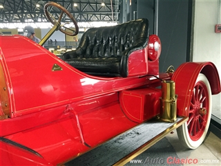 Salón Retromobile FMAAC México 2016 - 1910 Maxwell Q-2 Runabout | 
