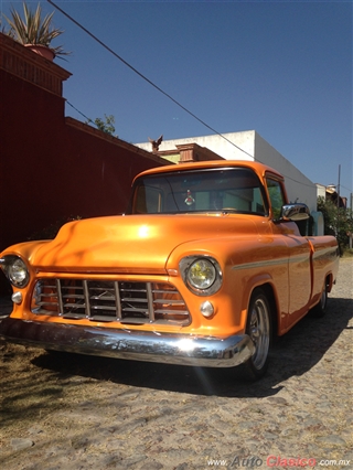 CHEVROLET CAMEO Y FORD 200 | 
