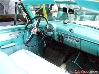 10o Encuentro Nacional de Autos Antiguos Atotonilco - 1953 Ford Crestline Sunliner Convertible | 