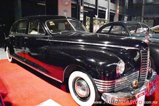 Retromobile 2017 - 1947 Packard Custom Clipper Super Limousine | 1947 Packard Custom Clipper Super Limousine 8 cilindros en línea de 356ci con 165hp