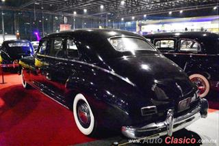 Retromobile 2017 - 1947 Packard Custom Clipper Super Limousine | 1947 Packard Custom Clipper Super Limousine 8 cilindros en línea de 356ci con 165hp