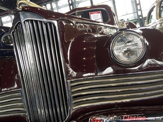 Salón Retromobile FMAAC México 2016 - Event Images - Part VII | 1942 Packard Limousine 120