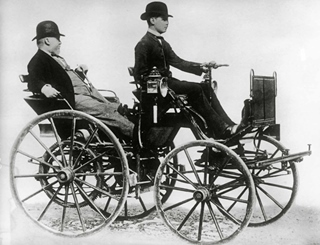 Progreso Tecnológico del Automóvil 1478-1886 | 1886 Gottlieb Daimler