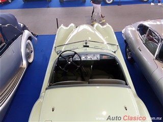 Salón Retromobile FMAAC México 2016 - 1952 Jaguar XK-120 | 