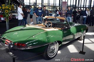 Retromobile 2017 - Event Images - Part VII | 1965 Jaguar E Type, 6 cilindros en línea de 4,200cc con 265hp