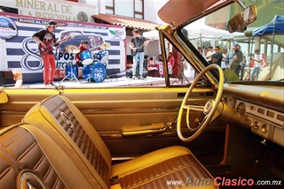 8a Exposición de Autos Antiguos, Pachuquilla - Imágenes del Evento Parte I | 1964 Dodge Dart Convertible