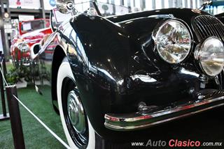 Retromobile 2018 - Event Images - Part II | 1952 Jaguar XK120. Motor 6L de 3,400cc que desarrolla 160hp