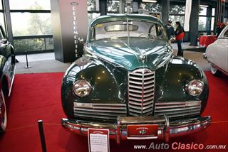 Retromobile 2017 - Packard | 1946 Packard Clipper 8 cilindros en línea de 288ci con 135hp