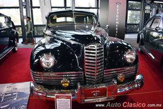 Retromobile 2017 - Packard | 1947 Packard Custom Super Clipper Limosina 8 cilindros en línea de 356ci con 165hp