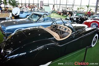 Retromobile 2018 - Imágenes del Evento - Parte II | 1952 Jaguar XK120. Motor 6L de 3,400cc que desarrolla 160hp