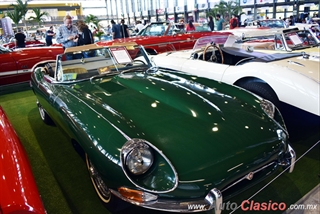 Retromobile 2018 - Imágenes del Evento - Parte XI | 1968 Jaguar XKE Cabriolet. Motor 6L de 4,200cc que desarrolla 265hp