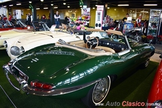 Retromobile 2018 - Imágenes del Evento - Parte XI | 1968 Jaguar XKE Cabriolet. Motor 6L de 4,200cc que desarrolla 265hp