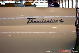 Retromobile 2018 - 1955 & 1956 Ford Thunderbird | 1955 Ford Thunderbird. Motor V8 312ci que desarrolla 198hp