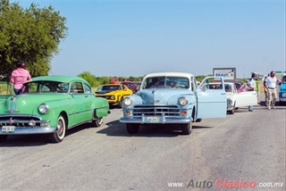 Car Fest 2019 General Bravo - Imágenes del Evento Parte I | 1949 Pontiac Silver Streak / 1950 Chrysler Windsor