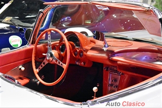 Salón Retromobile 2019 "Clásicos Deportivos de 2 Plazas" - Event Images Part IV | 1960 Chevrolet Corvette Motor V8 de 283ci 220hp