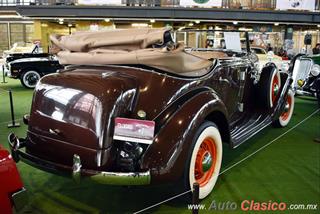 Retromobile 2018 - Imágenes del Evento - Parte III | 1934 Auburn Phaeton. Motor 8L de 280ci que desarrolla 115hp.