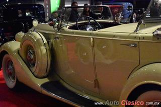 Retromobile 2017 - 1936 Packard Super Eight | 1936 Packard Super Eight, 8 cilindros en línea de 320ci con 130hp.