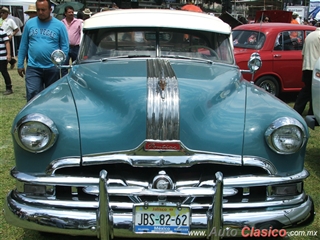 10o Encuentro Nacional de Autos Antiguos Atotonilco - 1951 Pontiac Eight Chieftain Deluxe Catalina Hardtop | 