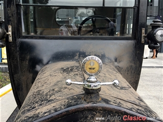 Salón Retromobile FMAAC México 2016 - 1917 Ford T Coupe Rumble Seat | 