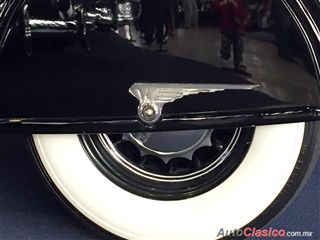 Salón Retromobile FMAAC México 2015 - Chrysler Airflow 1936 | 