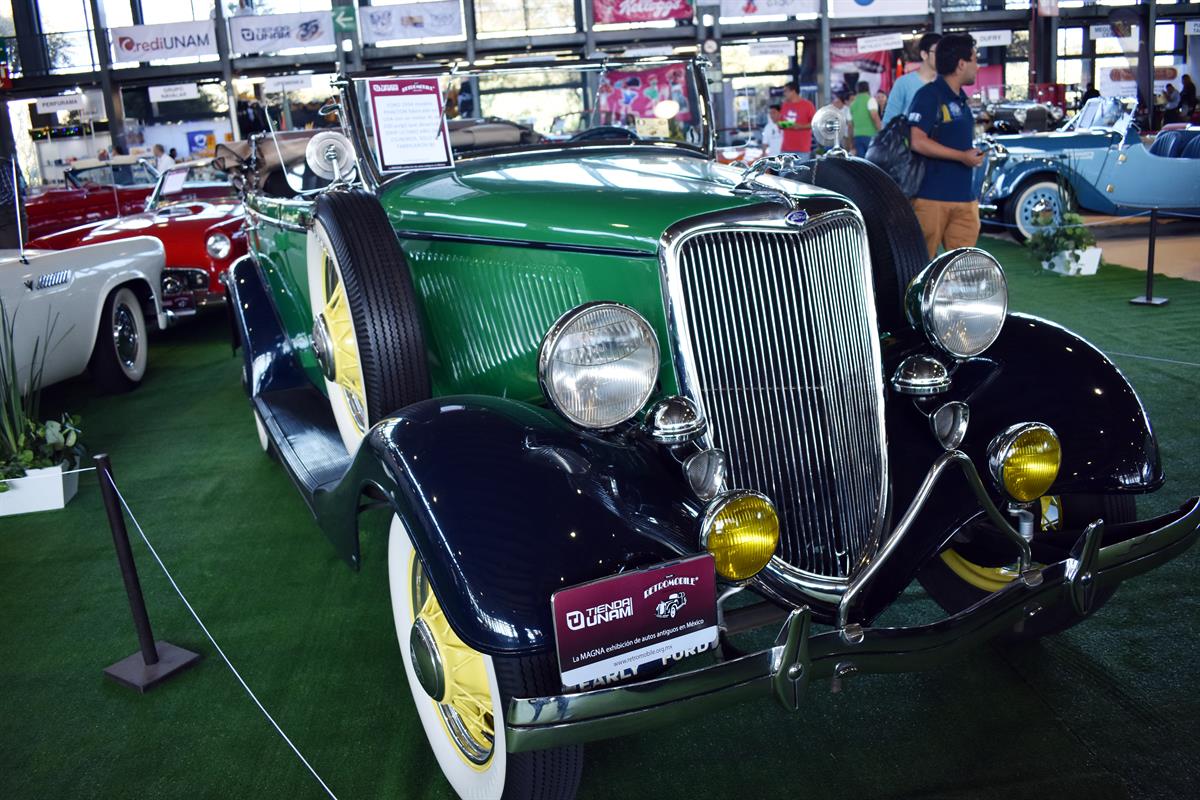 1934 Ford Phaeton. Motor 4L de 200ci que desarrolla 50hp. Último año de este modelo con 4 cilindros. Solo se fabricaron 80.