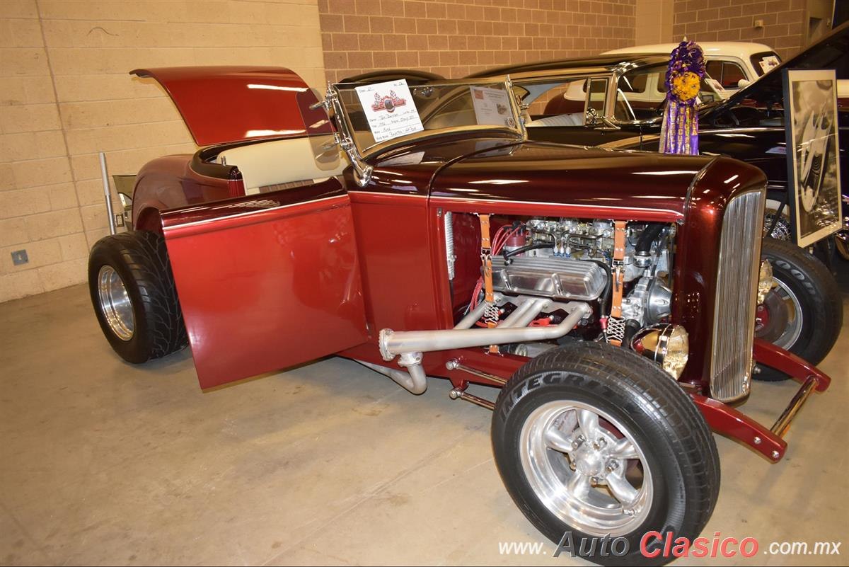 1932 Ford Roodster - Hot Rod