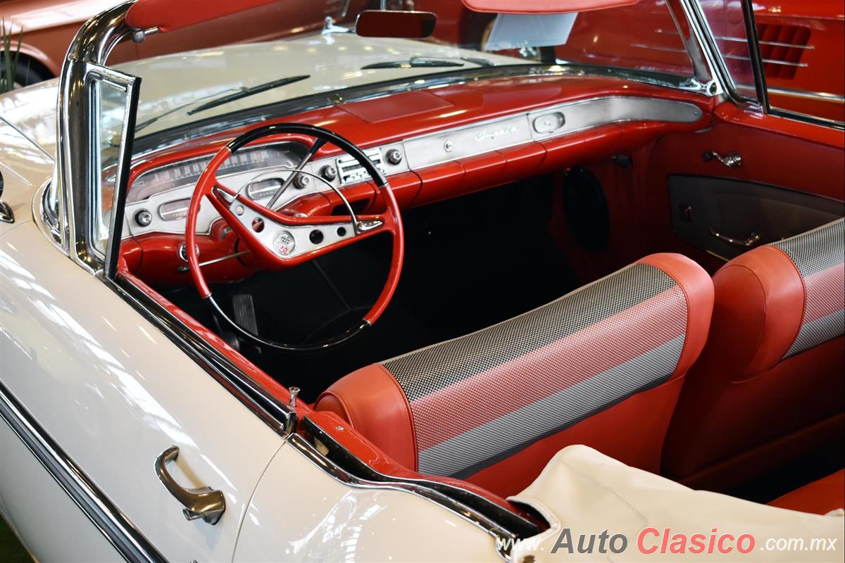 1958 Chevrolet Impala. Motor V8 de 350ci que desarrolla 210hp.
