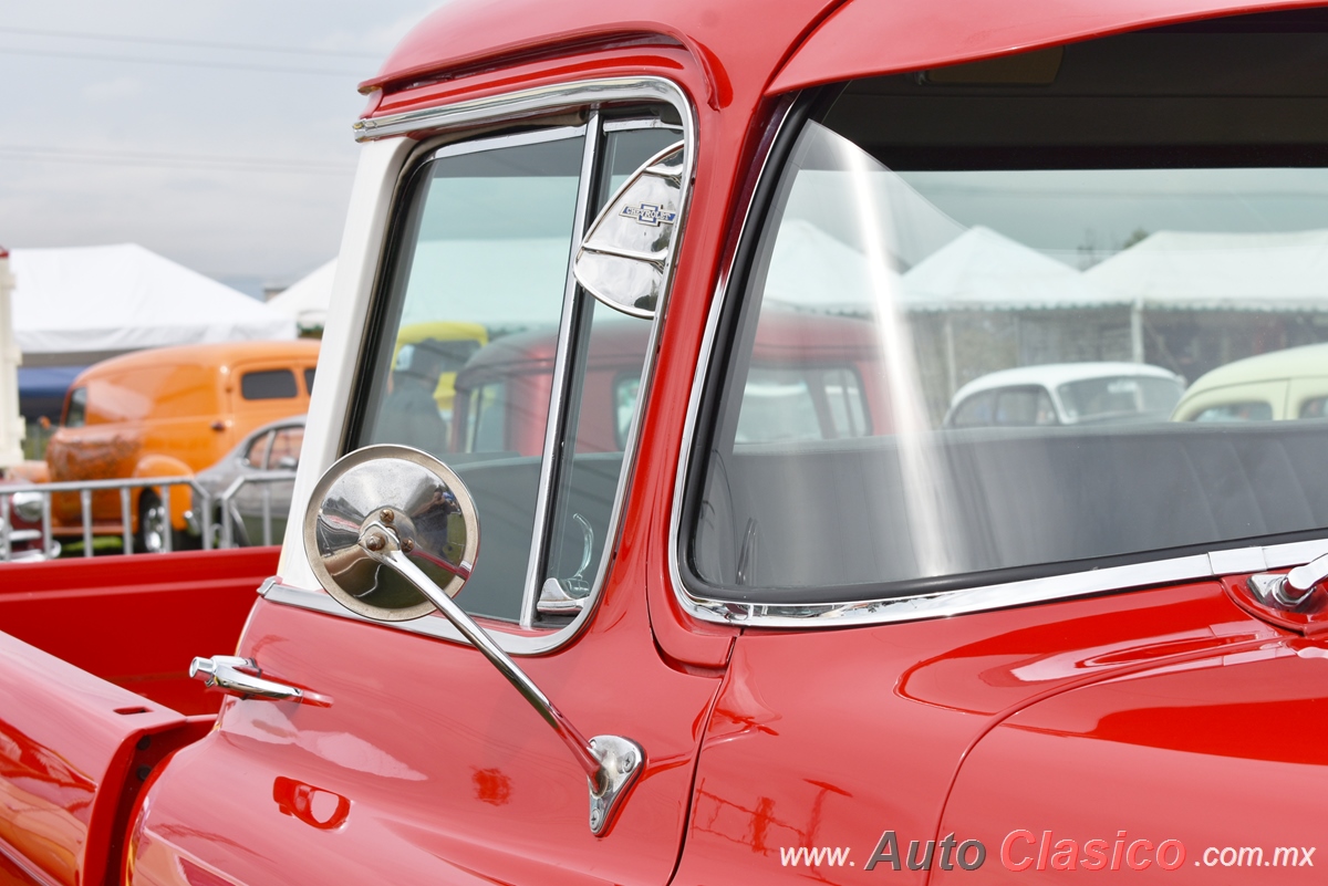 1959 Chevrolet Pickup Apache Fleetside