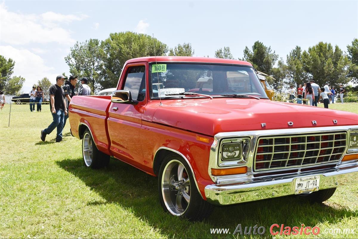 Ford Pickup