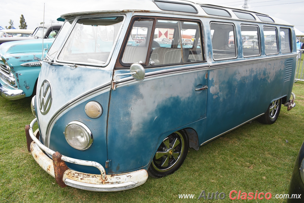 Volkswagen Type 2 (T1) 19-Ventanas