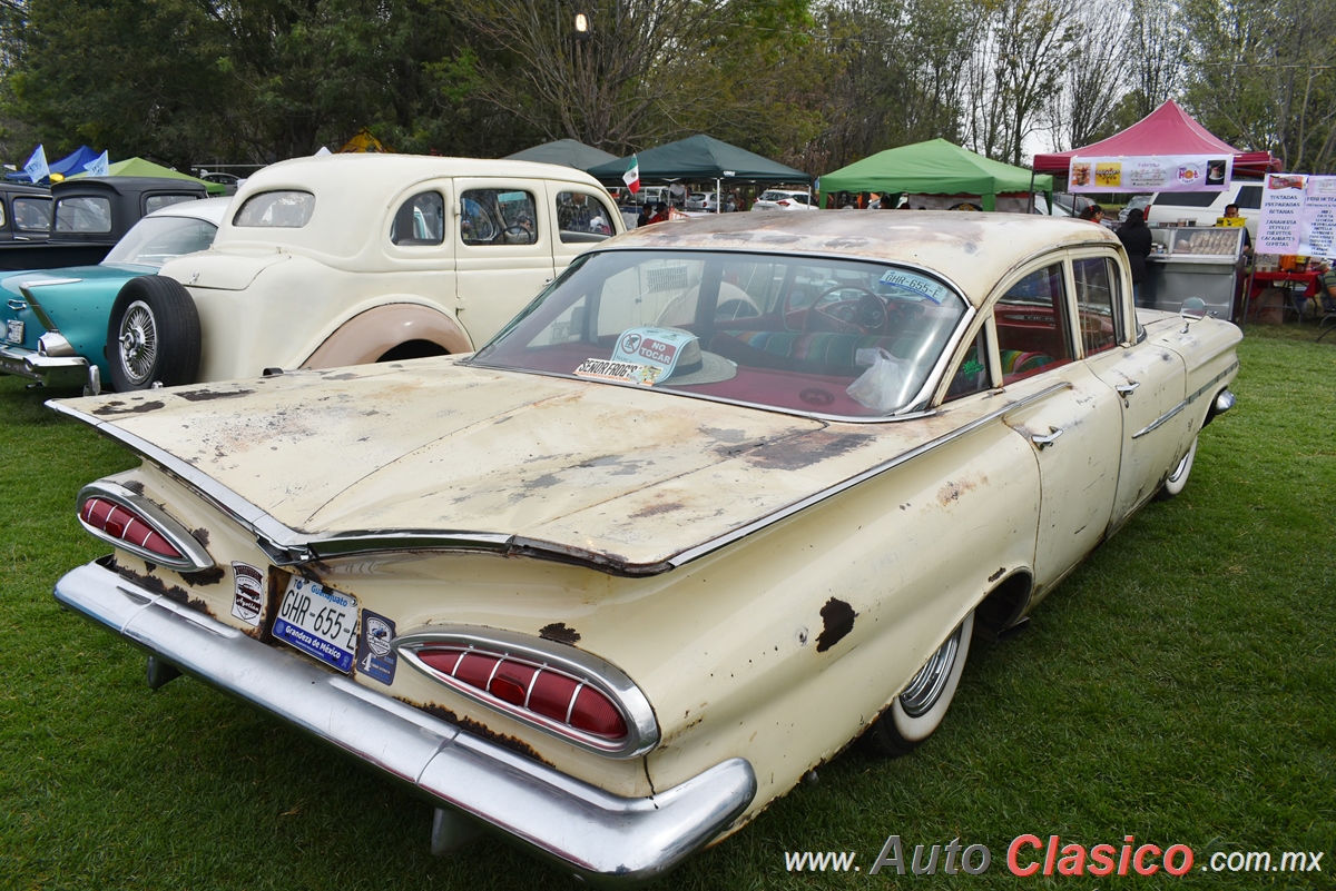 1959 Chevrolet Impala 4 Door Sedan