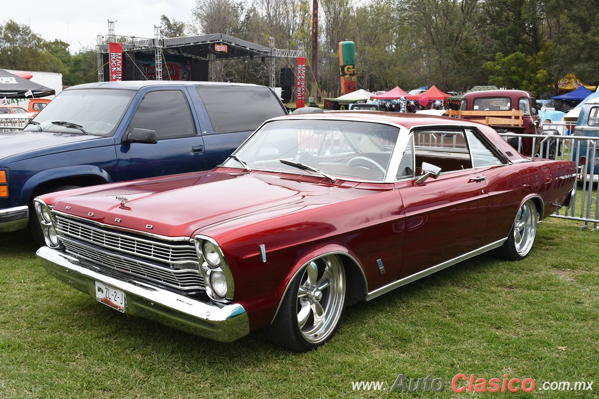 1966 Ford Galaxie 2 Door Hardtop