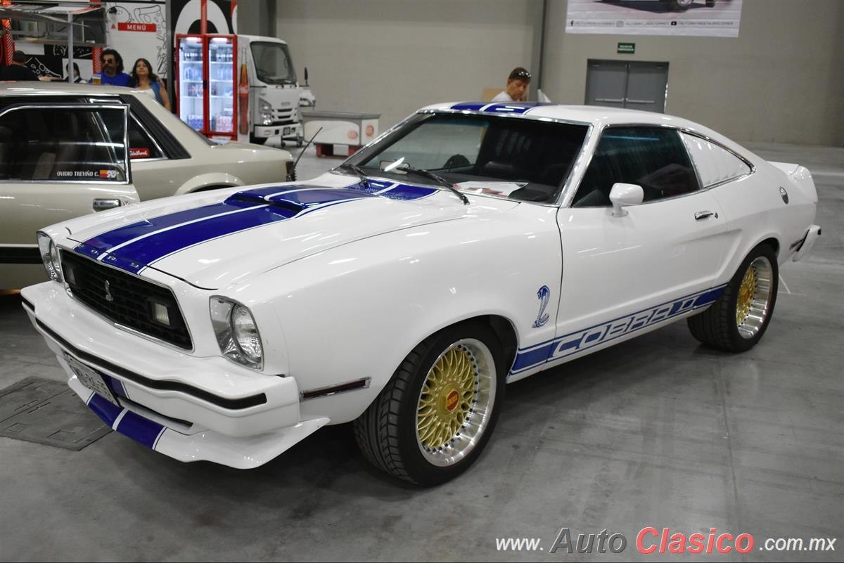 1974 Ford Mustang