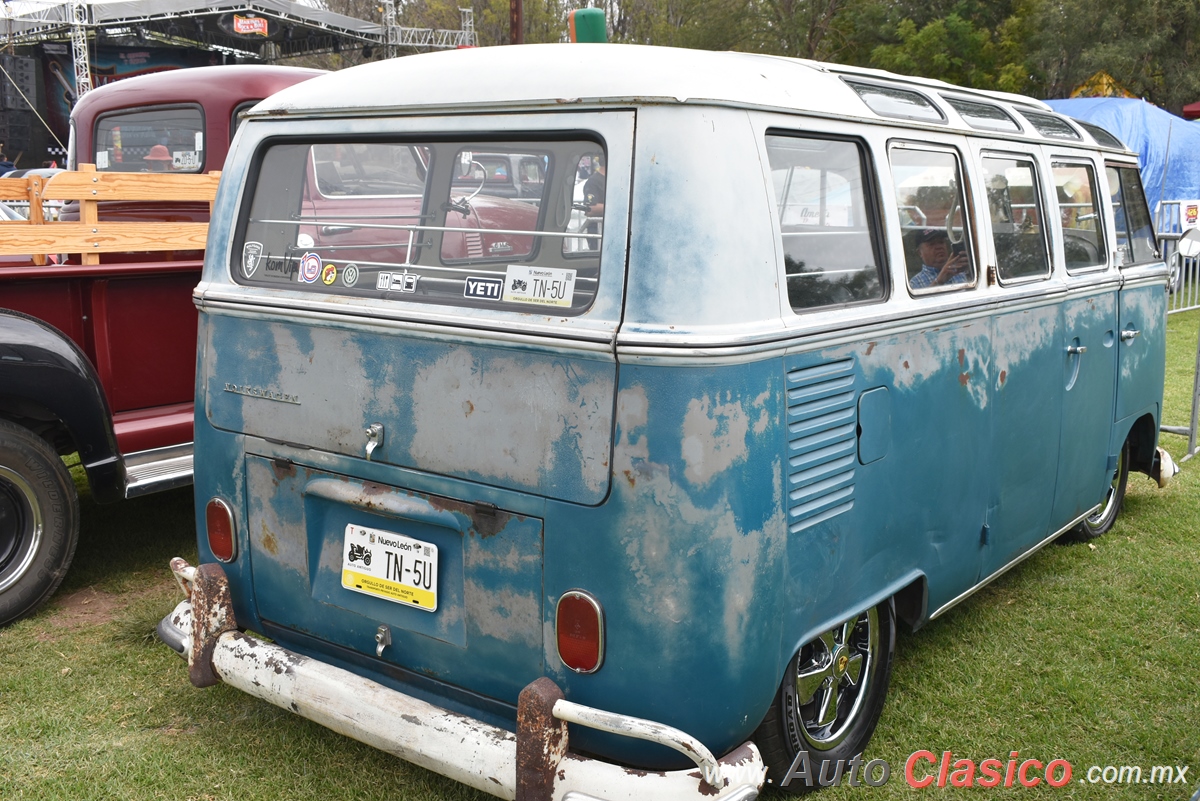 Volkswagen Type 2 (T1) 19-Ventanas