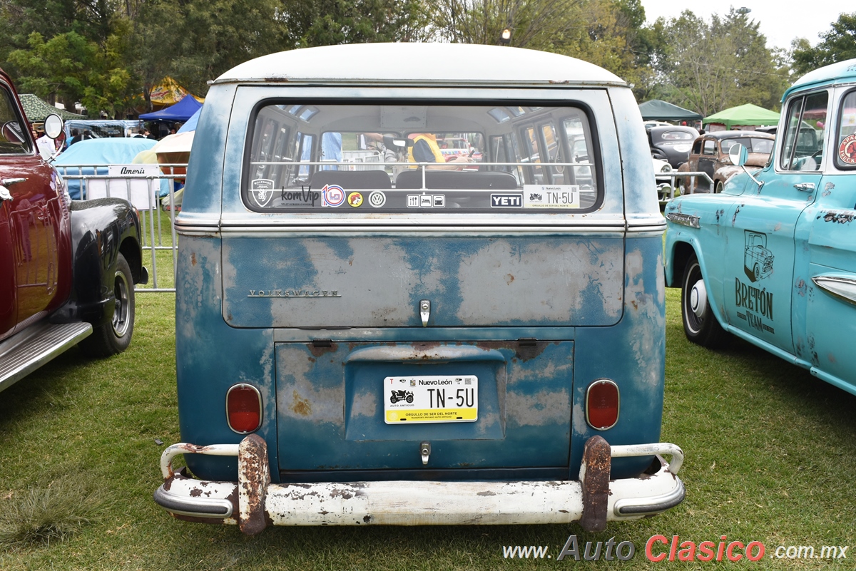 Volkswagen Type 2 (T1) 19-Ventanas