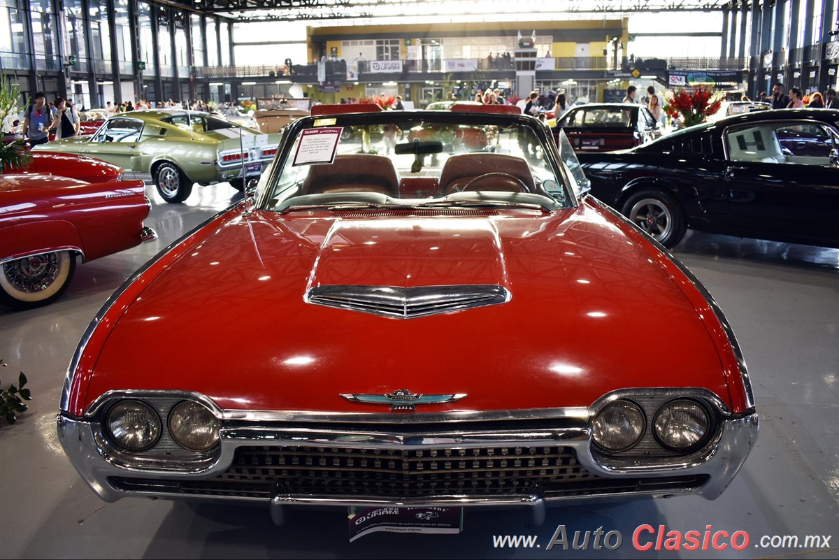 1962 Ford Thunderbird Motor V8 390ci 340hp