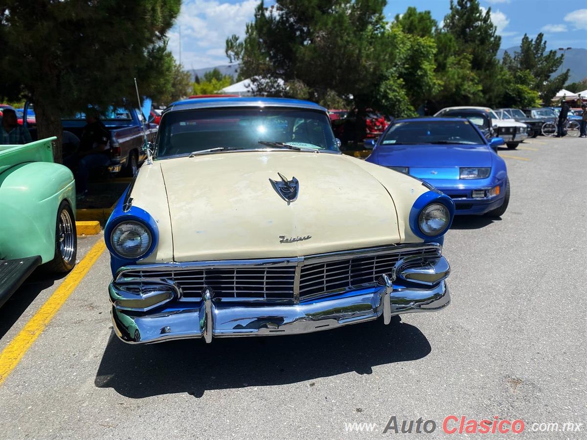 1954 Ford Fairlane