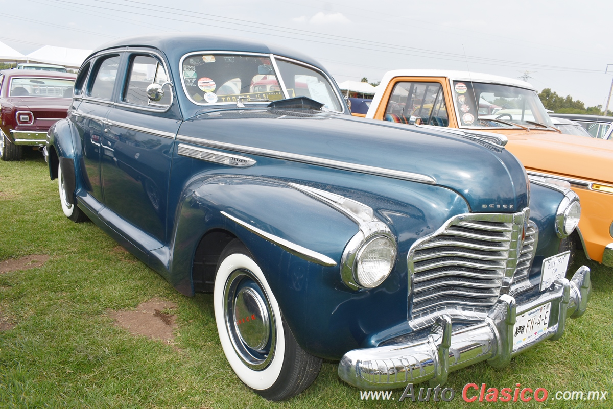 1941 Buick Eight Super Special 4 Door Sedan