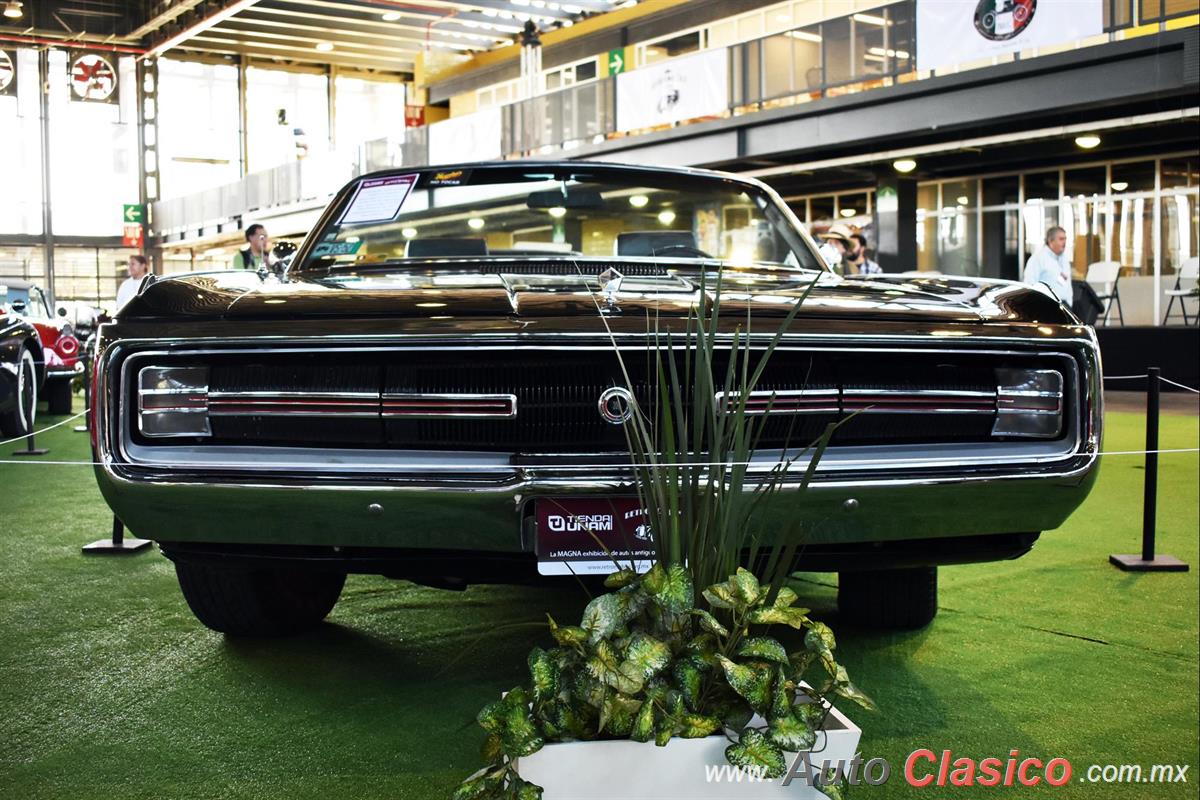 1970 Chrysler Three Hundred. Motor V8 de 400ci que desarrolla 375hp. Perteneció al ex-presidente Gustavo Díaz Ordaz