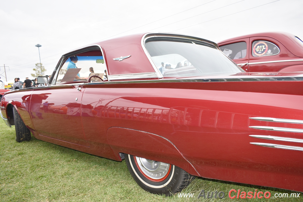 1961 Ford Thunderbird