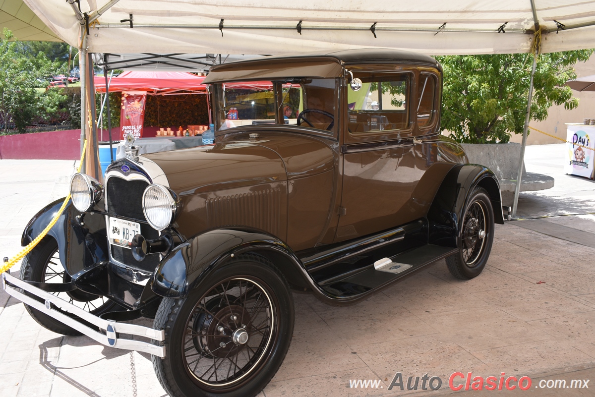 Ford 5 window coupe