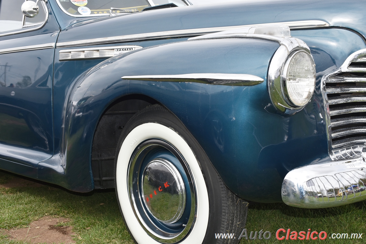 1941 Buick Eight Super Special 4 Door Sedan