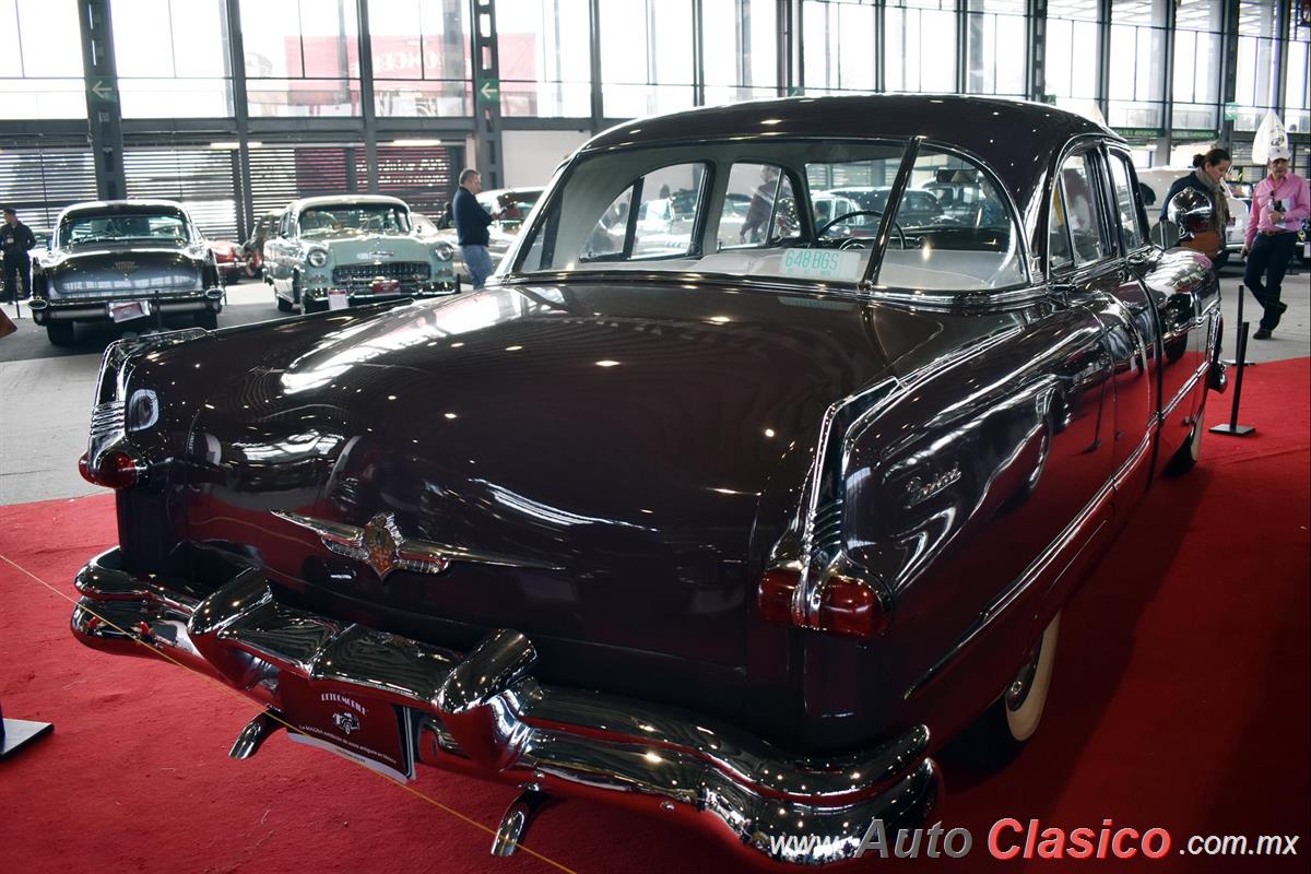 1953 Packard Super Eight 8 cilindros en línea de 288ci con 150hp