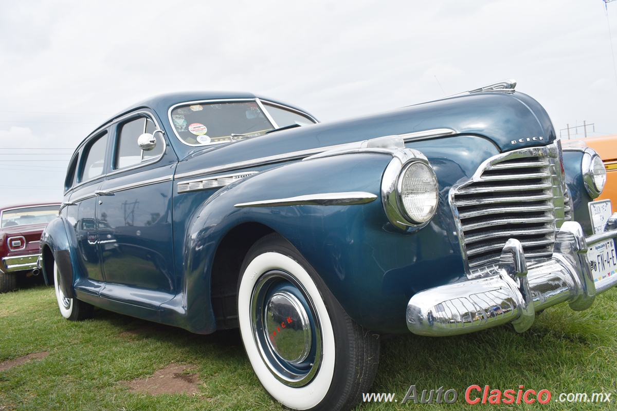 1941 Buick Eight Super Special 4 Door Sedan