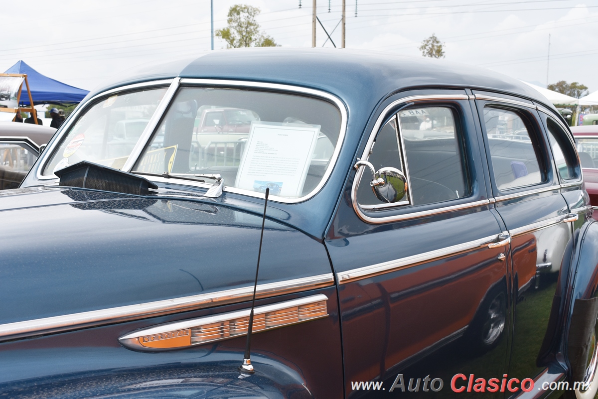 1941 Buick Eight Super Special 4 Door Sedan