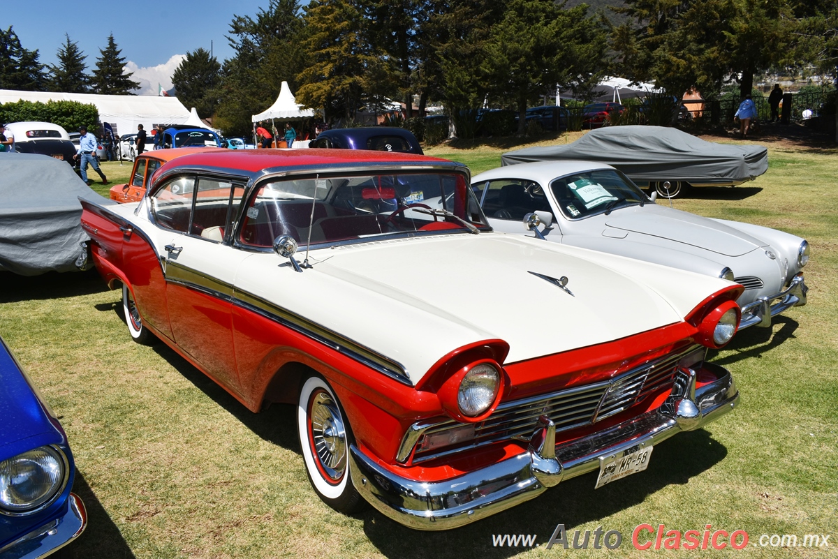 1957 Ford Fairlane 500