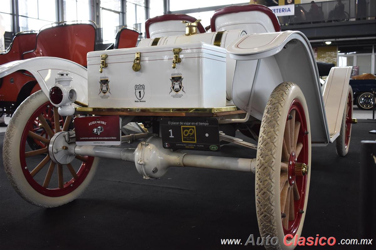 1915 Ford T 4 cilindros en línea de 177 pulgadas cúbicas de 20hp