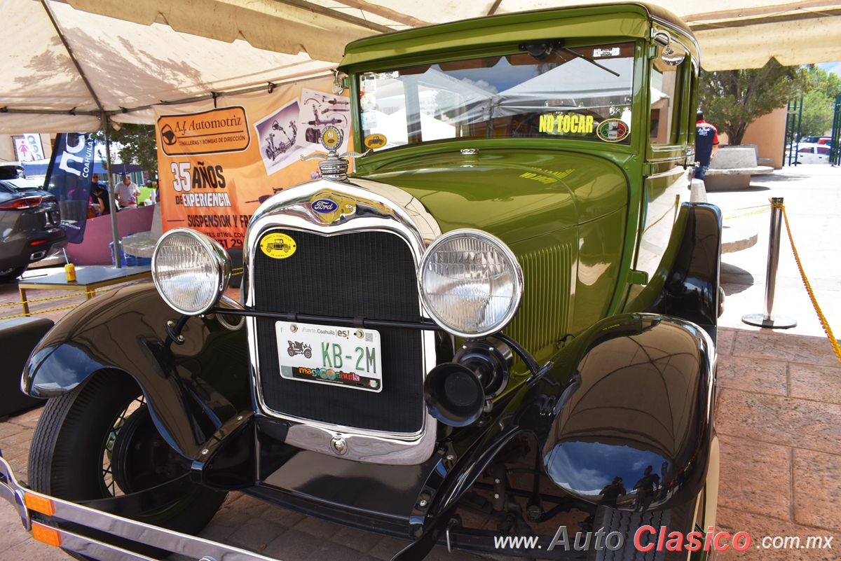 1929 Ford 2 Door Sedan